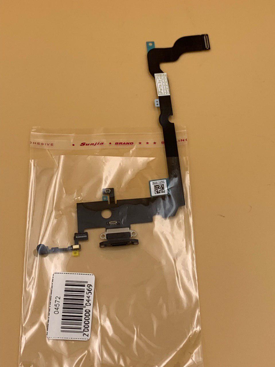 Шлейф для iPhoneXS Max CHARGE CONN ЧЕРНЫЙ (821-01415-A)